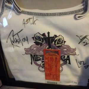 Metallica band signed woman shirt